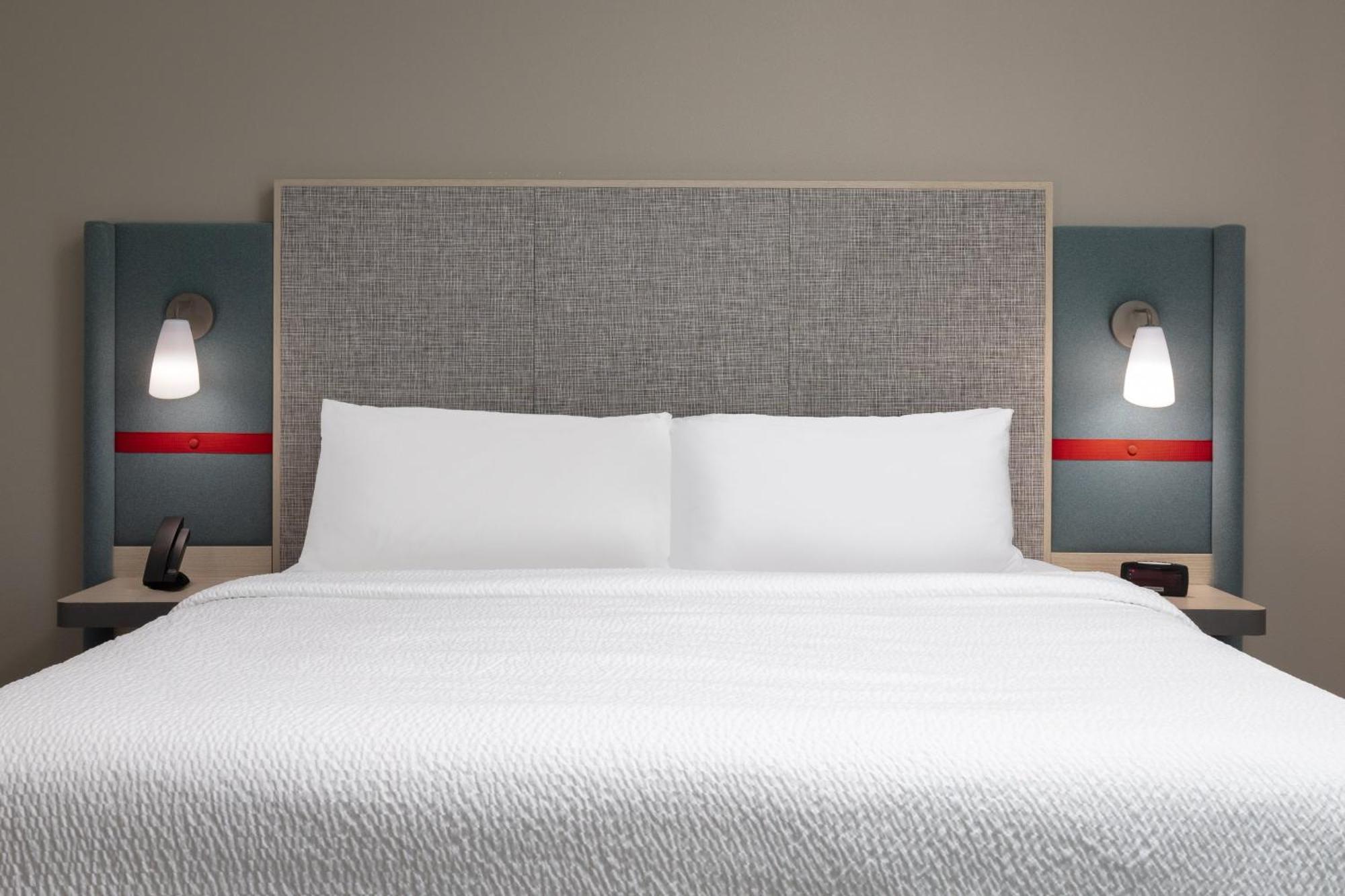 Avid Hotels Billings West By Ihg Экстерьер фото