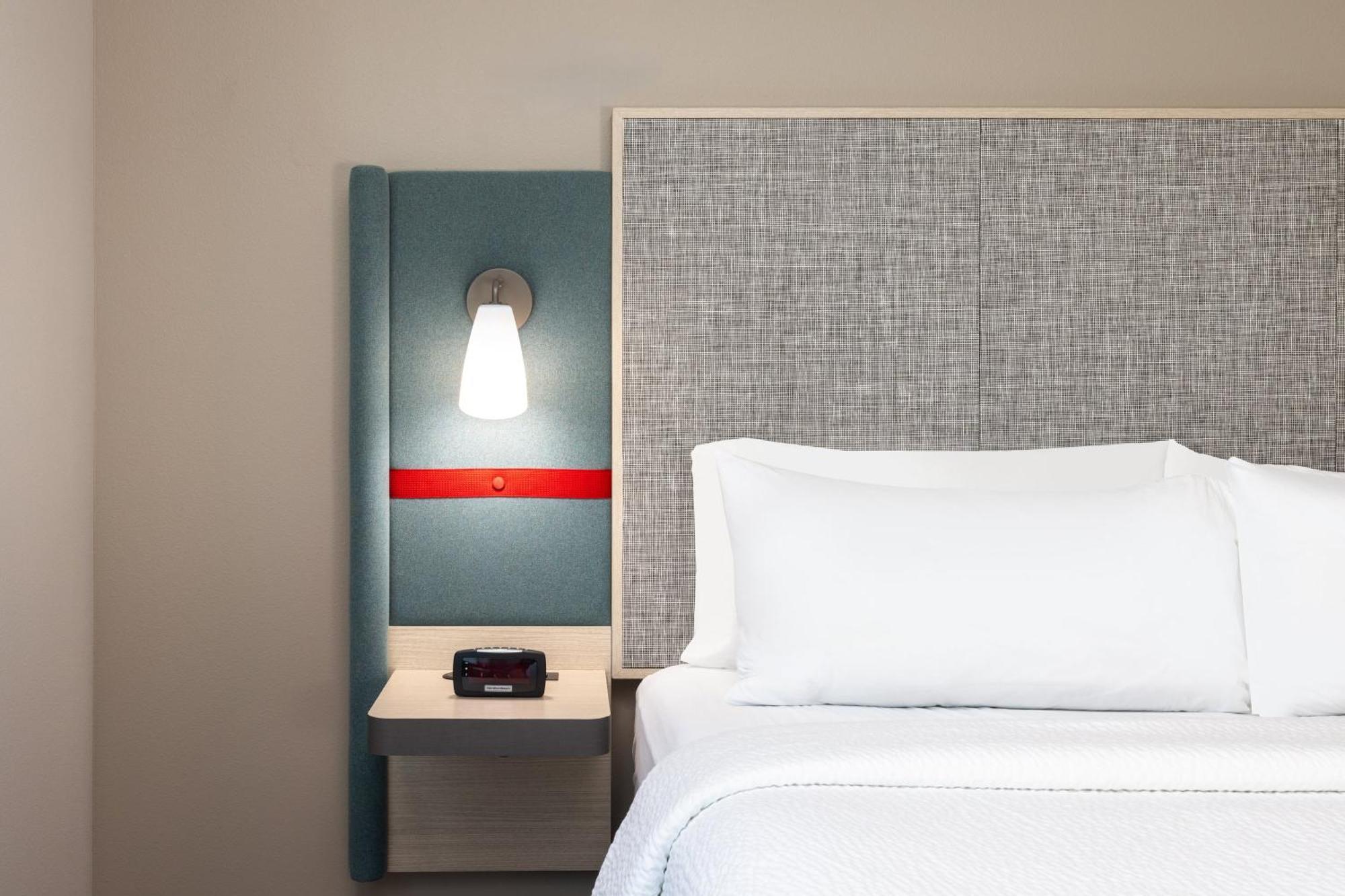 Avid Hotels Billings West By Ihg Экстерьер фото
